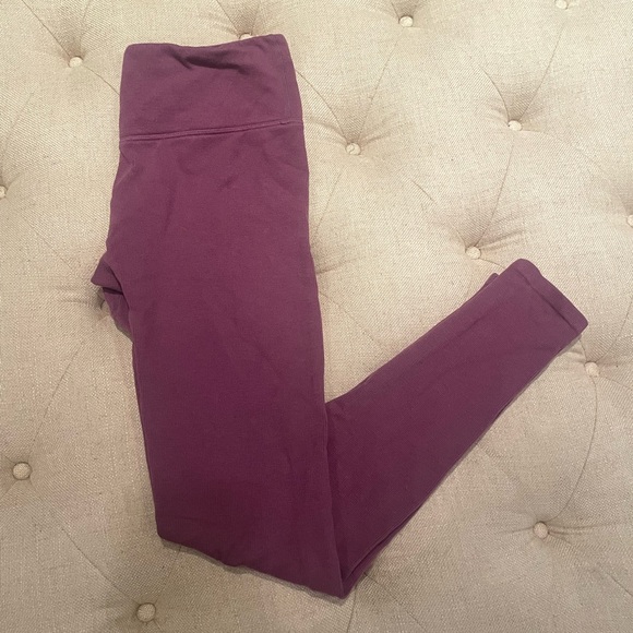 Fabletics Cloud Seamless High Waisted Leggings - Picture 6 of 6